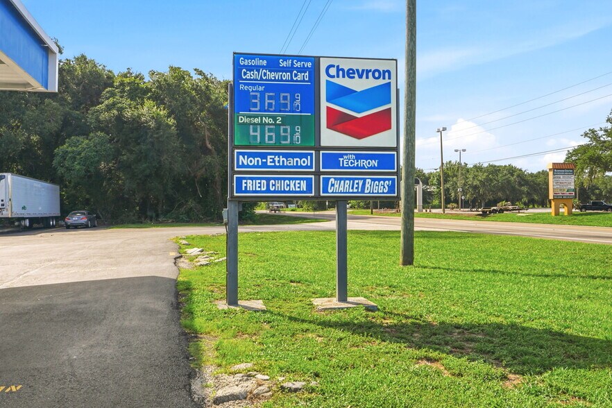 More Photos Of 2590 Recker Hwy, Winter Haven Service Station For Sale