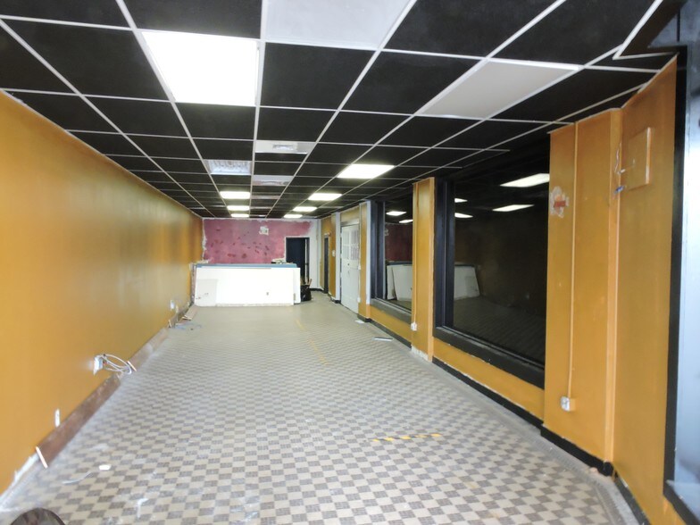 More Photos Of 301 Winchester Ave, Martinsburg Light Manufacturing For Sale