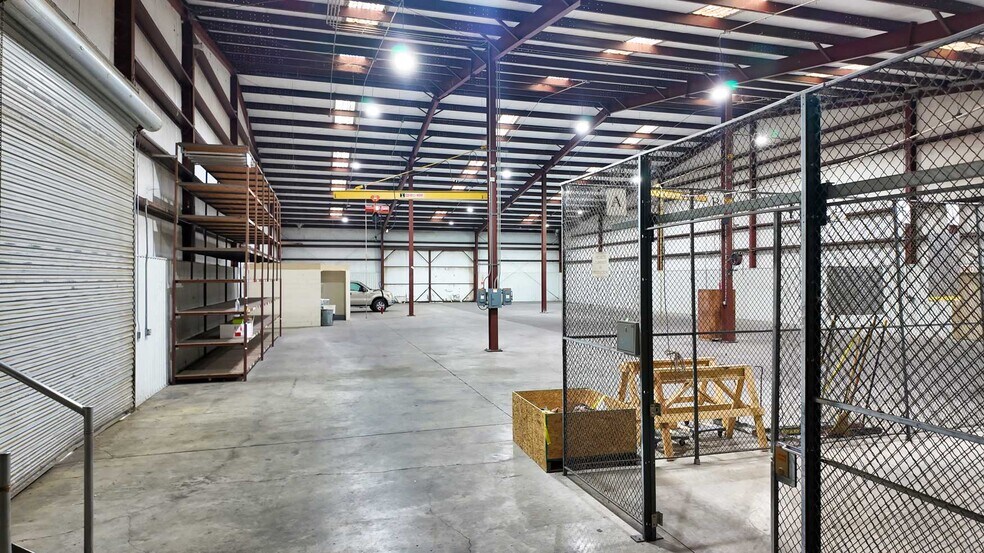 More Photos Of 11763 N Us-319, Thomasville Manufacturing For Sale