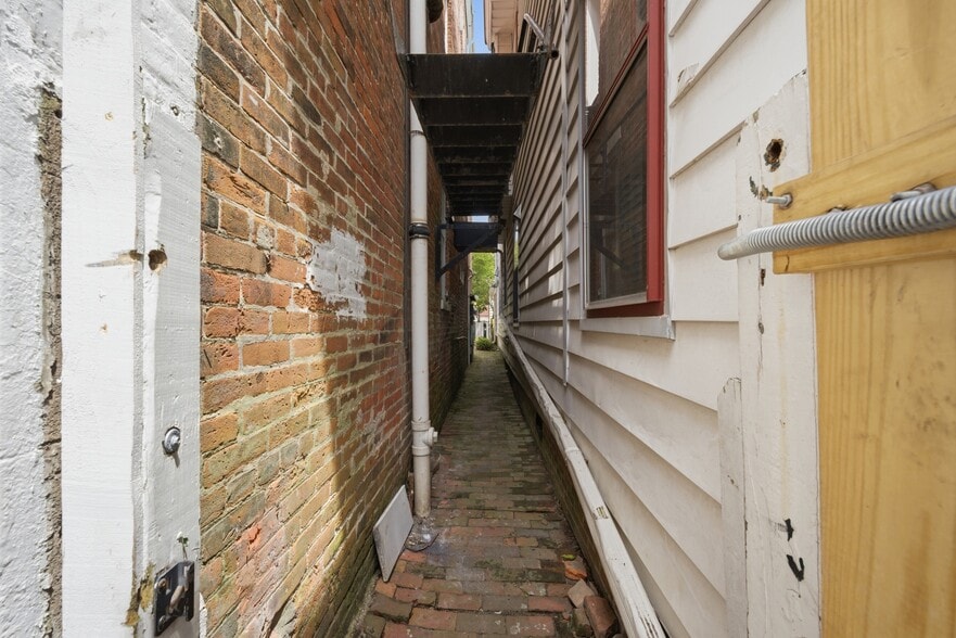 More Photos Of 367 Middle St, Portsmouth Apartments For Sale