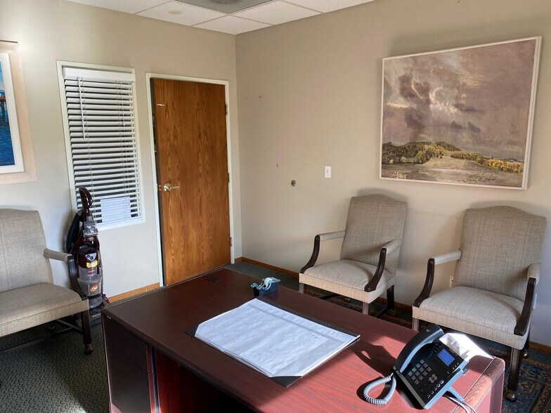 More Photos Of 3225 Templeton Gap Rd, Colorado Springs Office For Lease