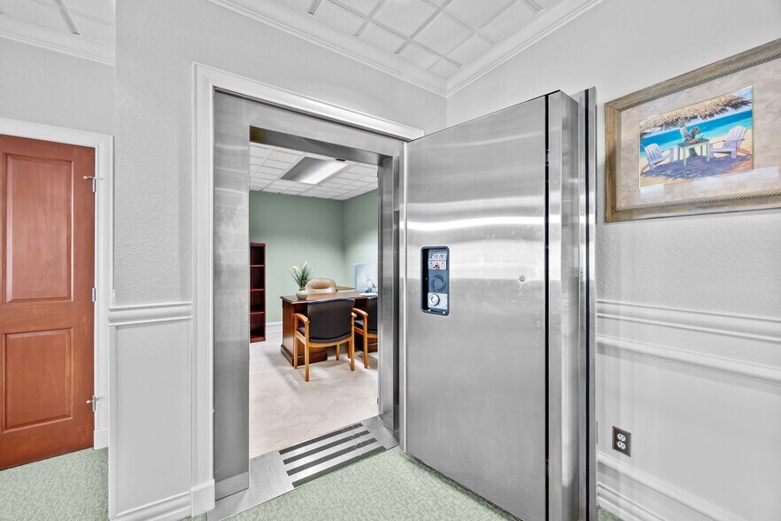 More Photos Of 8468 Caratoke Hwy, Powells Point Bank For Lease