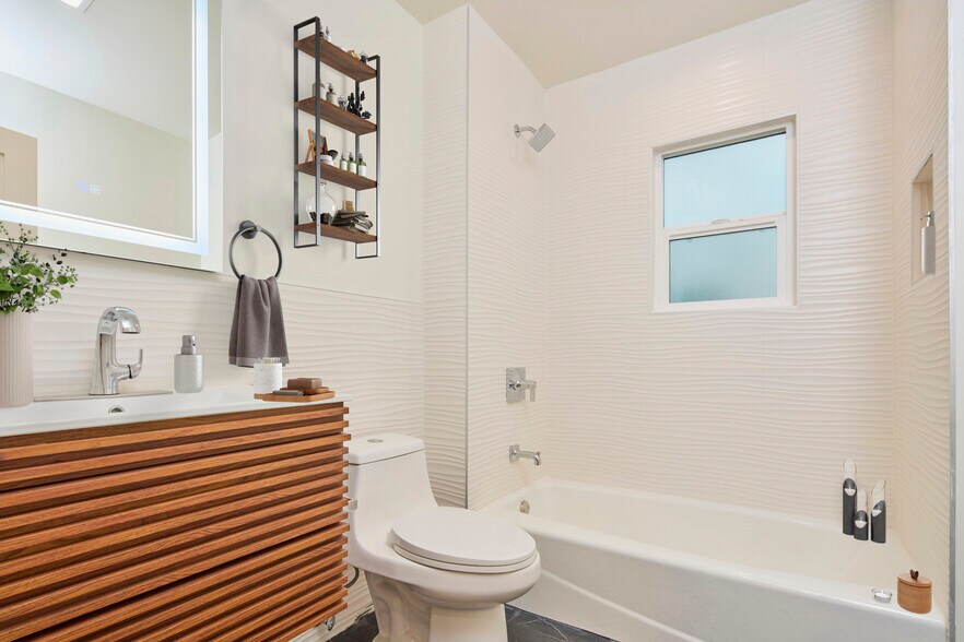 More Photos Of 1047 N Sierra Bonita Ave, West Hollywood Apartments For Sale