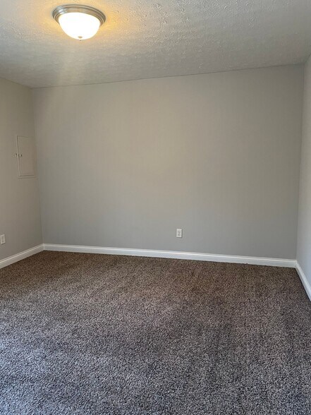 More Photos Of 415 Upper Stone Ave, Bowling Green Apartments For Sale