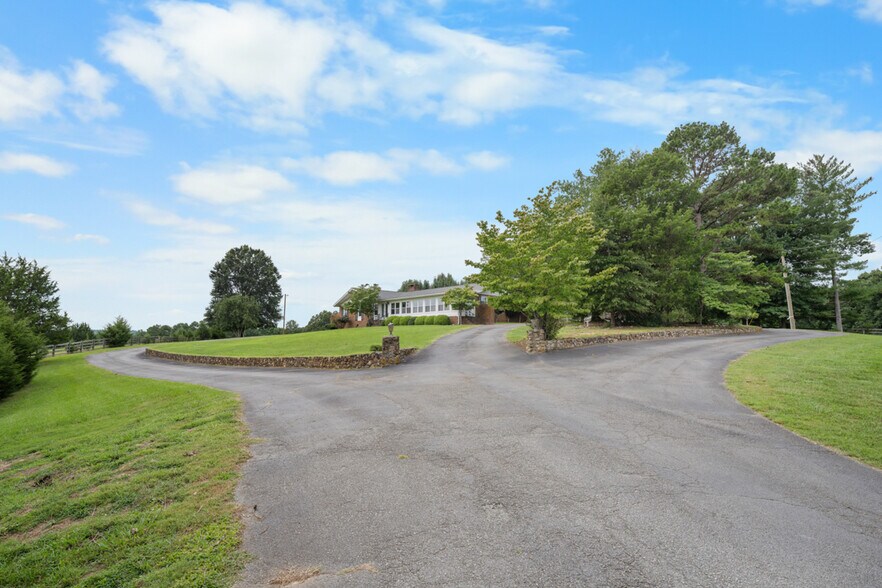 More Photos Of 8509 S Lowell Rd, Bahama Land For Sale