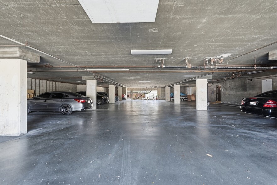 More Photos Of 635 W 15th St, San Pedro Apartments For Sale