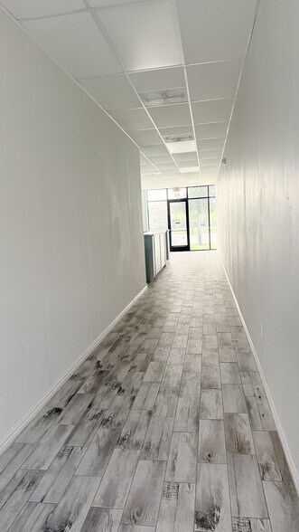 More Photos Of 1624 Hill Ave, Dickinson Storefront Retail Office For Lease