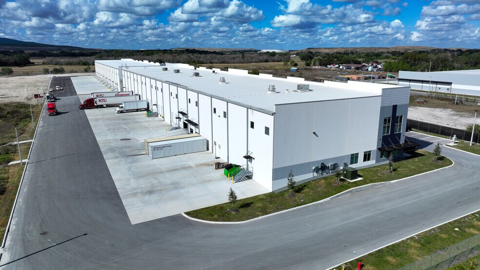 More Photos Of 1585 Centennial Blvd, Bartow Unknown For Lease