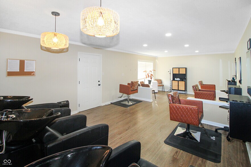 More Photos Of 103 S County Road 625 E, Avon Office For Sale