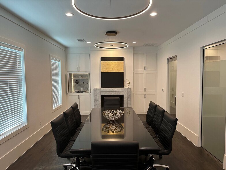 More Photos Of 410 S Nolen Dr, Southlake Medical For Sale