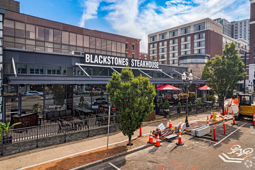 More Photos Of 1 Landmark Sq, Stamford Unknown For Lease