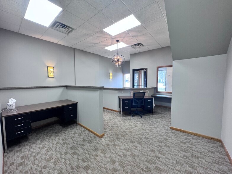 More Photos Of 217 N Randolph St, Macomb Office For Sale