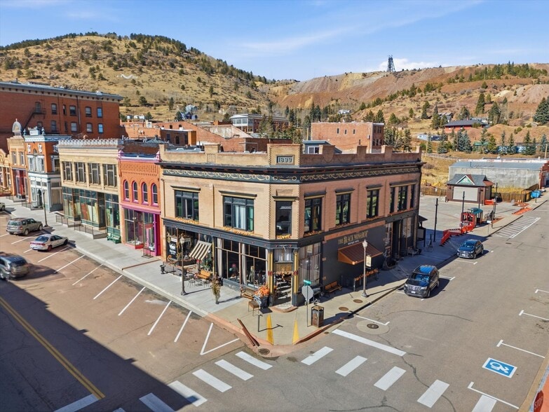 More Photos Of 301 Victor Ave, Victor Hotel For Sale