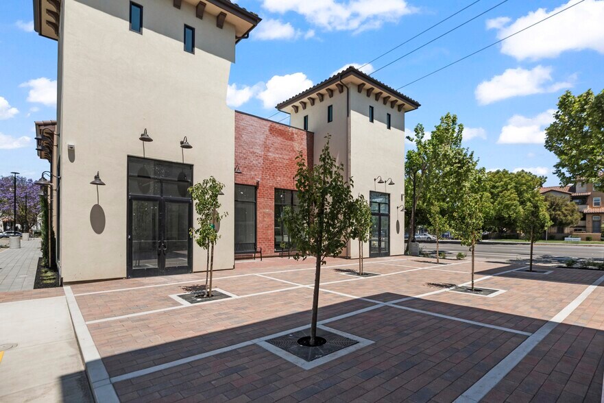 More Photos Of 2752 Goble Ln, San Jose Storefront Retail Office For Sale