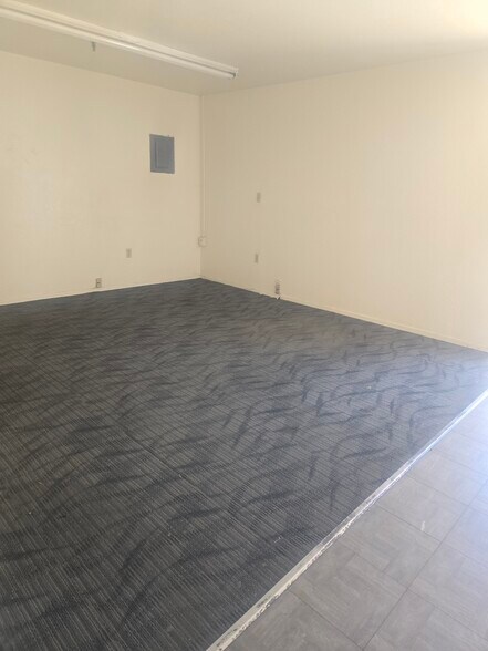 More Photos Of 164 Malbert St, Perris Warehouse For Lease