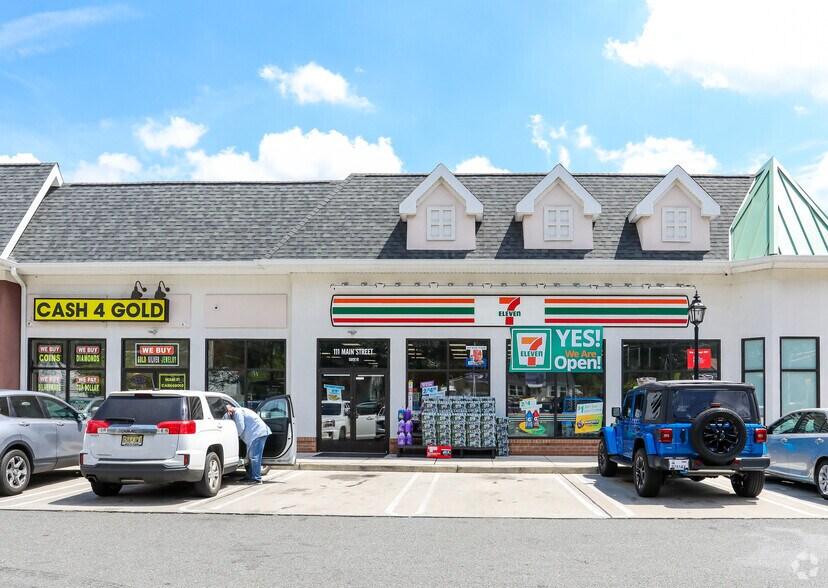More Photos Of 111 Main St, East Brunswick Storefront For Lease