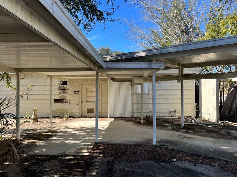 More Photos Of 407 E Ash St, Perry Medical For Sale