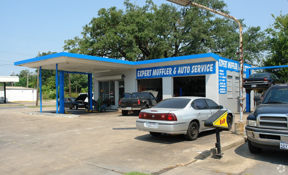 More Photos Of 1398 Washington Blvd, Beaumont Auto Repair For Lease