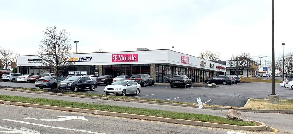Primary Photo Of 125-139 E Kemper Rd, Cincinnati Storefront For Lease