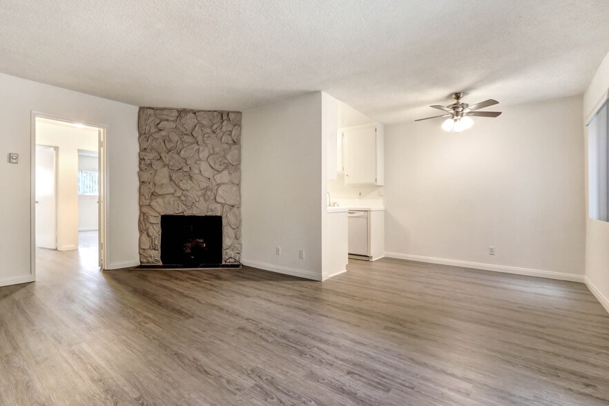 More Photos Of 824 Maple St, Santa Monica Apartments For Sale