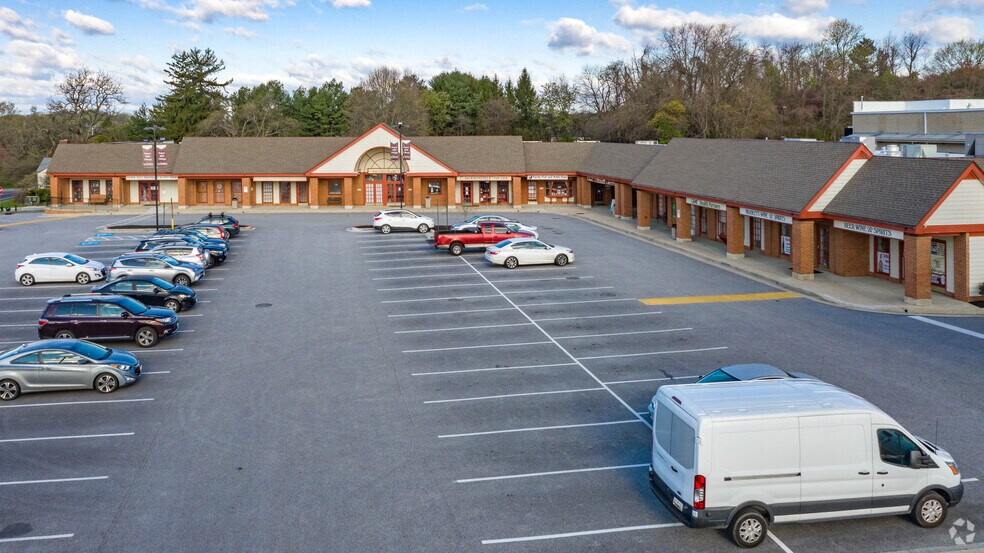 More Photos Of 3320-3350 Paper Mill Rd, Phoenix Storefront Retail Office For Lease