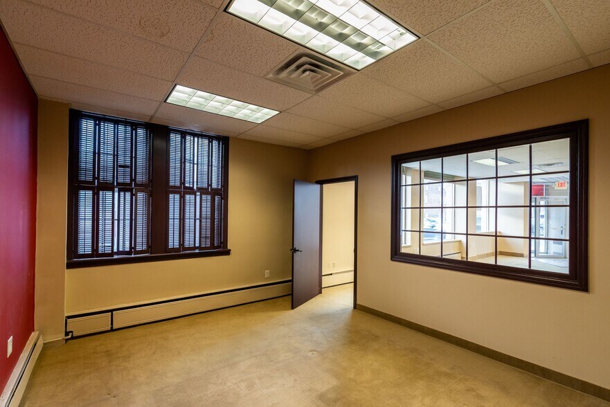 More Photos Of 266 Bloomfield Ave, Caldwell Office For Sale