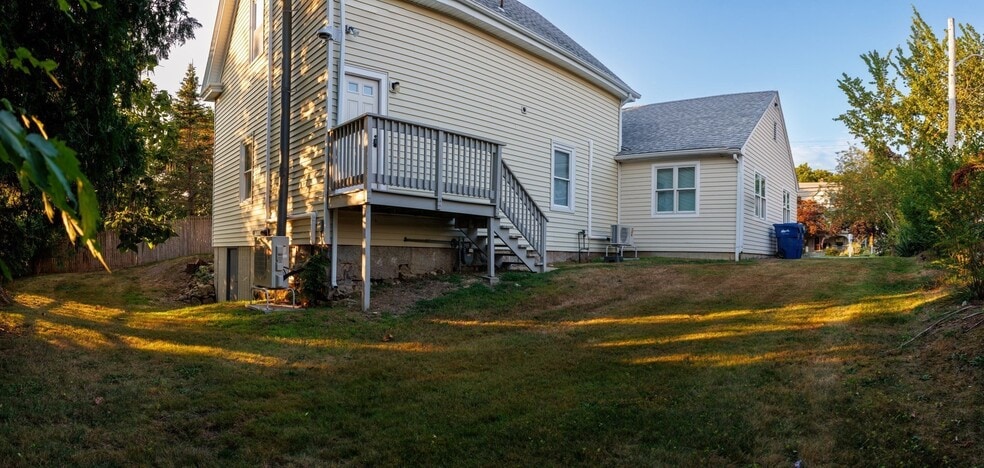 More Photos Of 114 High St, Wareham Office For Sale