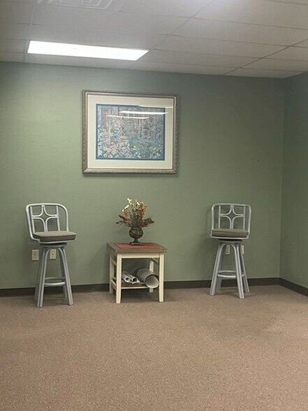 More Photos Of 680 E FM 120, Pottsboro Freestanding For Lease