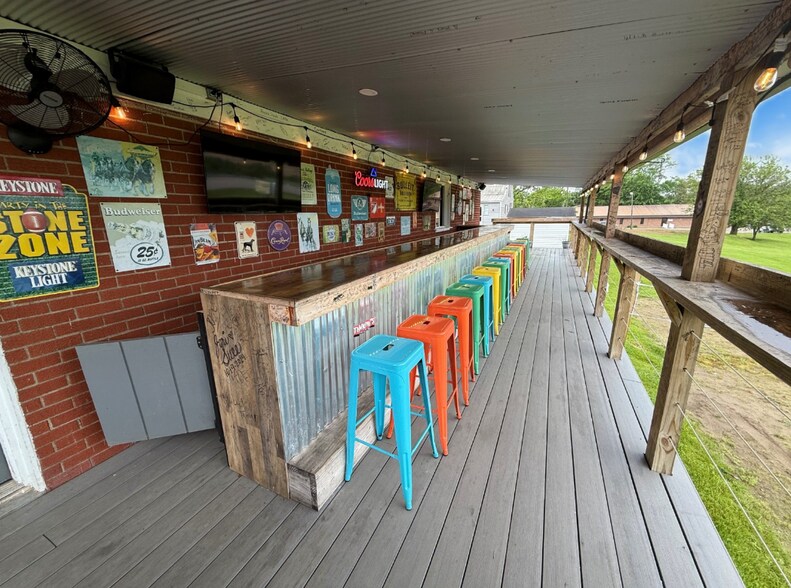 More Photos Of 1917 Old Main St, Maysville Specialty For Sale