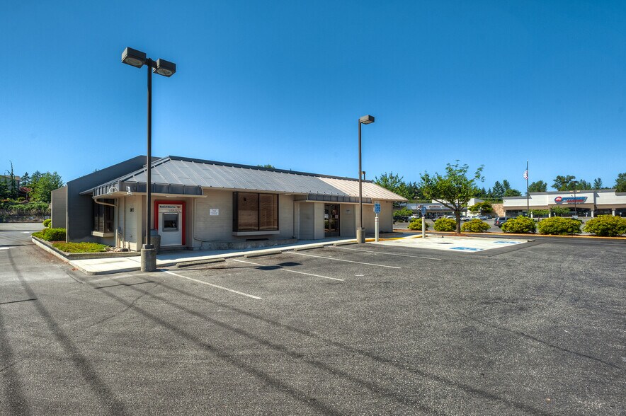 More Photos Of 11014 19th Ave, Everett Unknown For Lease