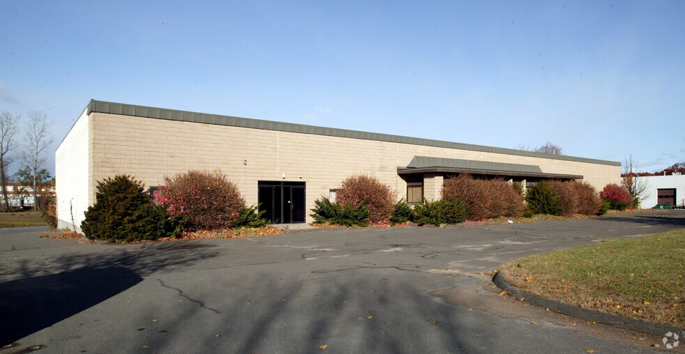 More Photos Of 345 Nutmeg Rd S, South Windsor Warehouse For Lease