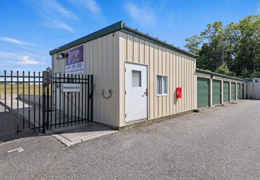 Primary Photo Of 1244 Rt US 9 S, Ocean View Self Storage For Lease