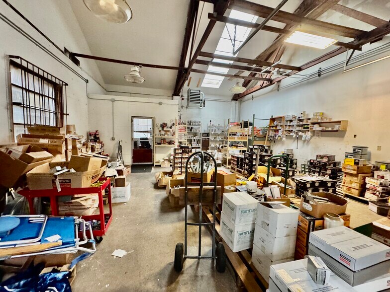 More Photos Of 19 JT Connell Hwy, Newport Light Manufacturing For Lease