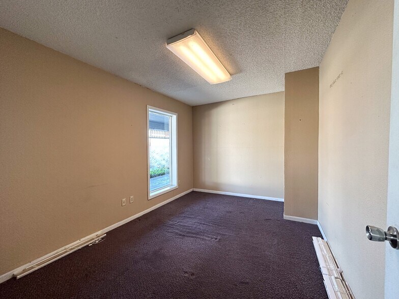 More Photos Of 2210 E Highway 190, Copperas Cove Freestanding For Sale