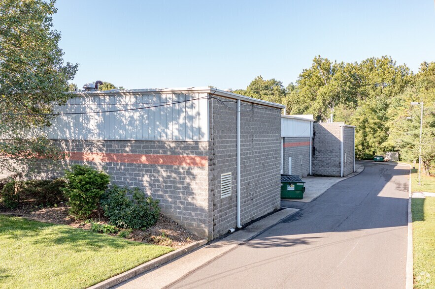 More Photos Of 1703 Industrial Hwy, Cinnaminson Light Manufacturing For Lease