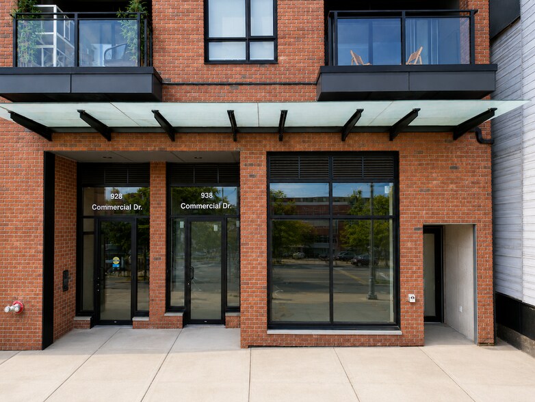 More Photos Of 928 Commercial Dr, Vancouver Apartments For Lease