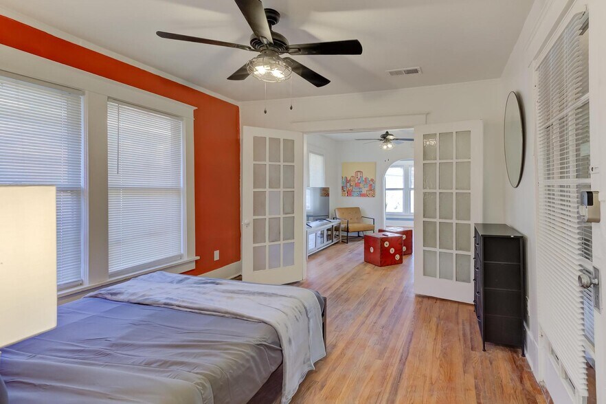 More Photos Of 963 New York St, Memphis Multifamily For Sale