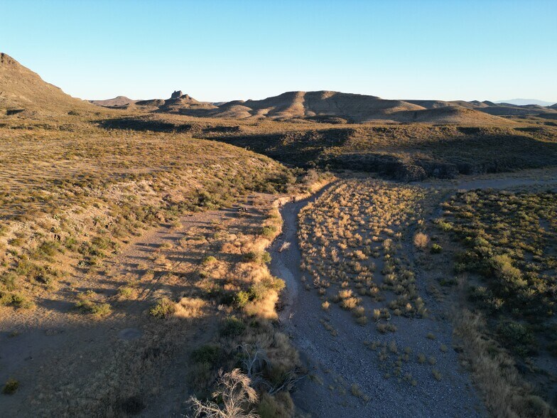 More Photos Of 1800 Cibolo Creek Dr, Shafter Land For Sale