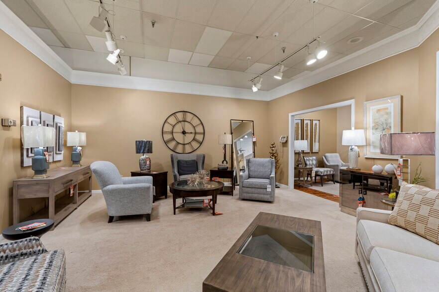 More Photos Of 334 County Road 81, Osseo Storefront Retail Office For Sale