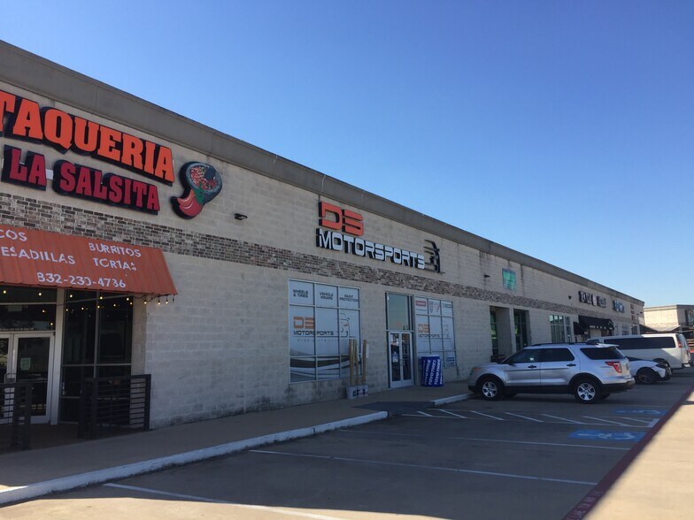 More Photos Of 11755 W Little York Rd, Houston Industrial For Lease
