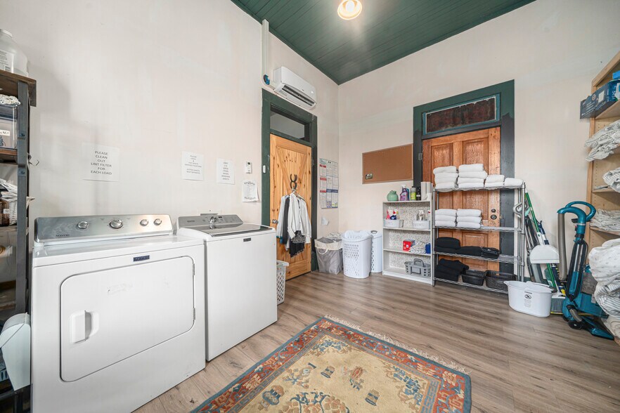 More Photos Of 411 E Front Ave, Chester Hospitality For Sale