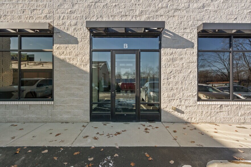 More Photos Of 1120 Lincoln Hwy, Schererville Freestanding For Lease