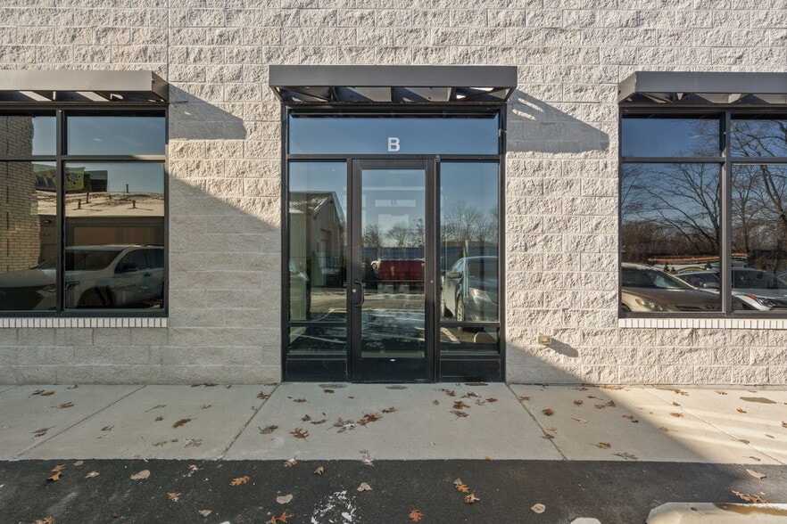 More Photos Of 1120 Lincoln Hwy, Schererville Freestanding For Lease