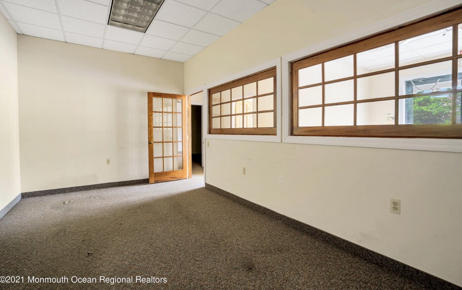 More Photos Of 2 Monmouth Ave, Freehold Office For Lease