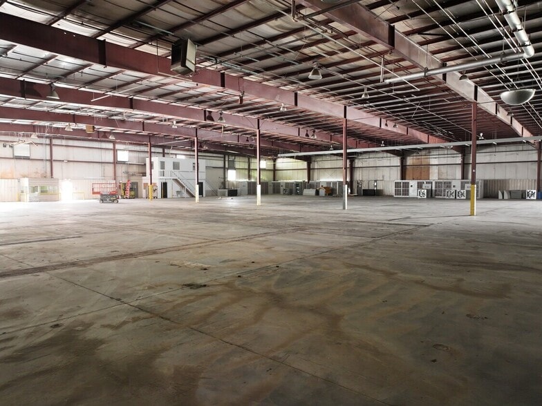 More Photos Of 1621 15th St, Augusta Warehouse For Lease