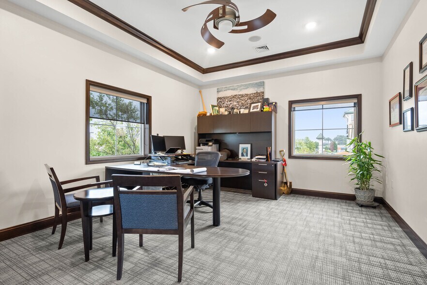 More Photos Of 12800 Hospitality Way, Ocean City Office For Sale