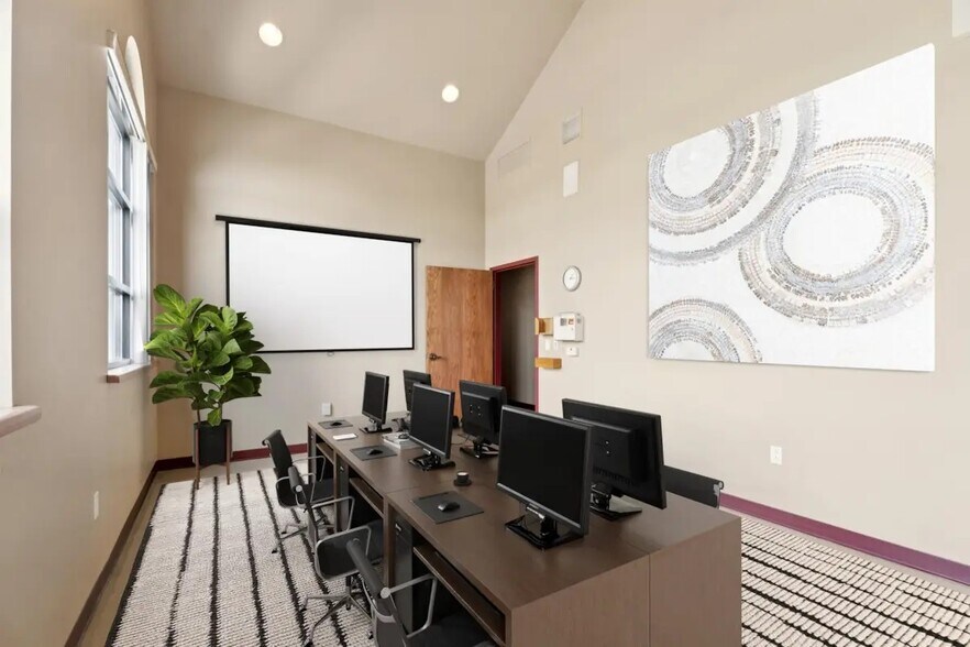 More Photos Of 180 Knights Way, Fond Du Lac Medical For Sale