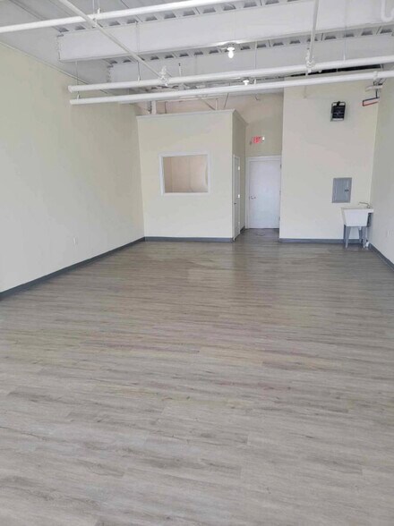 More Photos Of 668 Communipaw Ave, Jersey City Apartments For Lease