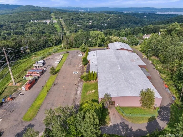 More Photos Of 380 NY-210, Stony Point Warehouse For Lease
