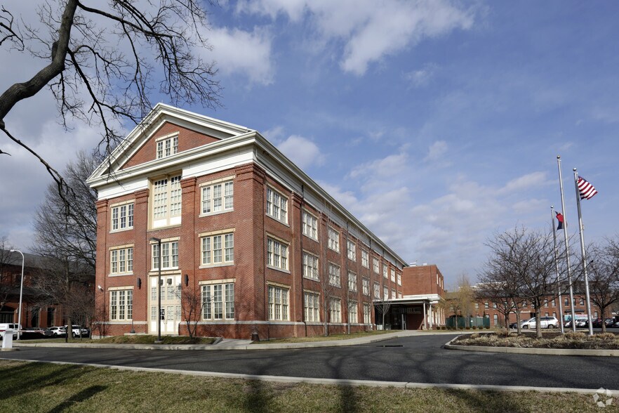 More Photos Of 5101 S Broad St, Philadelphia Office For Lease